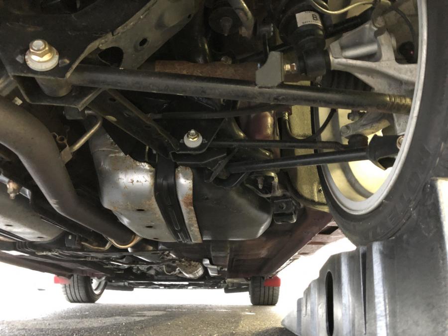 Днище и подвеска Mazda RX-8 2005 года  (фото 193 из 197)